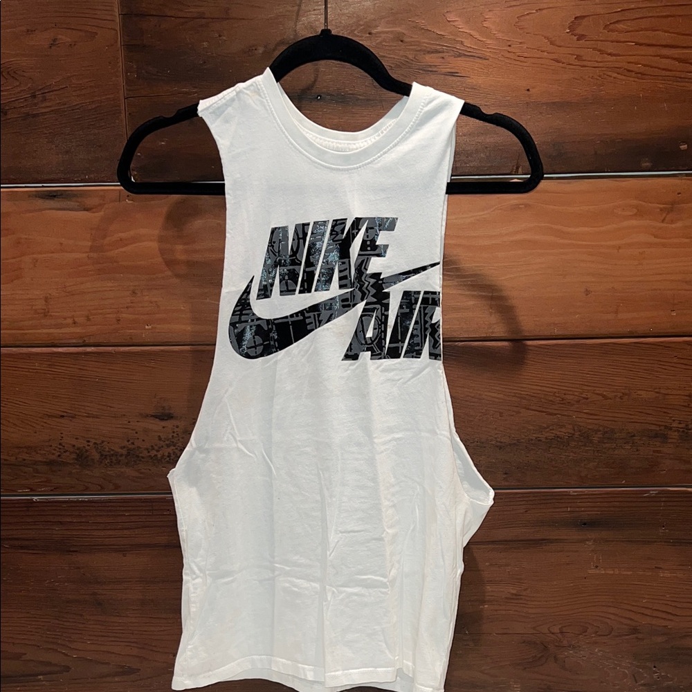 🔥‼️Nike White Sleeveless Tank with Black Logo‼️🔥